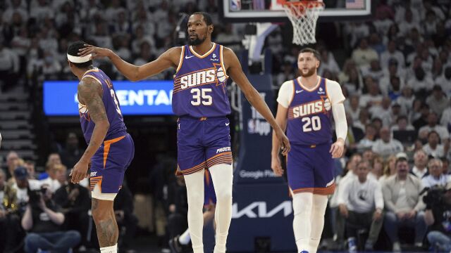  爱德华兹高效发挥森林狼击败快船攀升